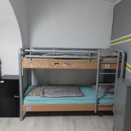Hostel Antonia Timişoara Buitenkant foto