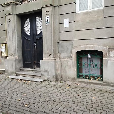 Hostel Antonia Timişoara Buitenkant foto